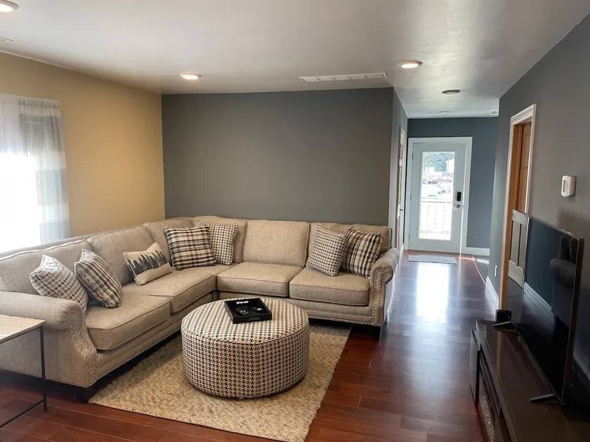 Quaint and modern retreat - Image 1