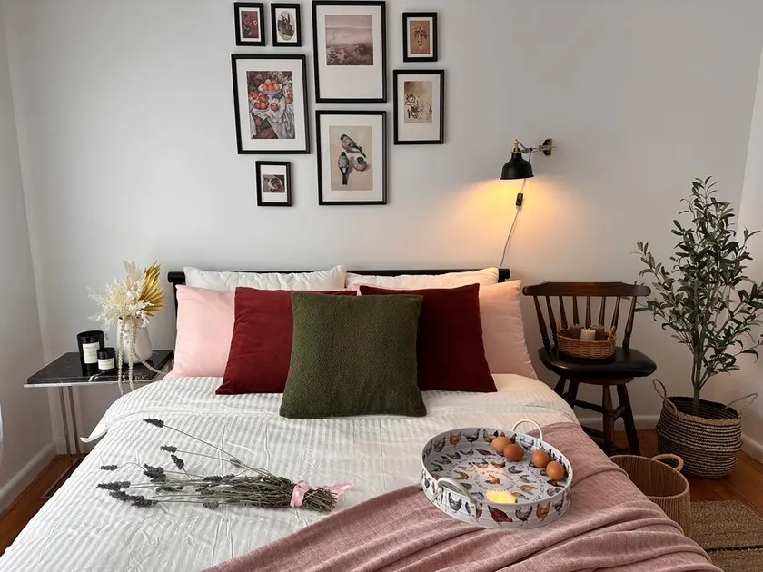 Cosy Chelsea Seaside Escape - Image 1