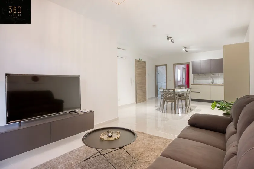 Spacious, brand new 2BR, just off the promenade - Image 1