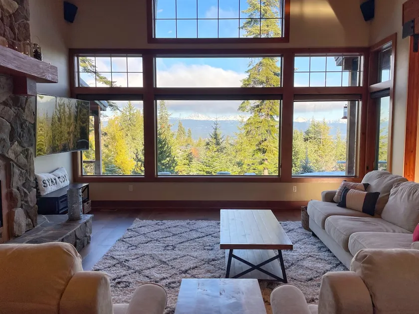 Lookout Lodge - Image 1