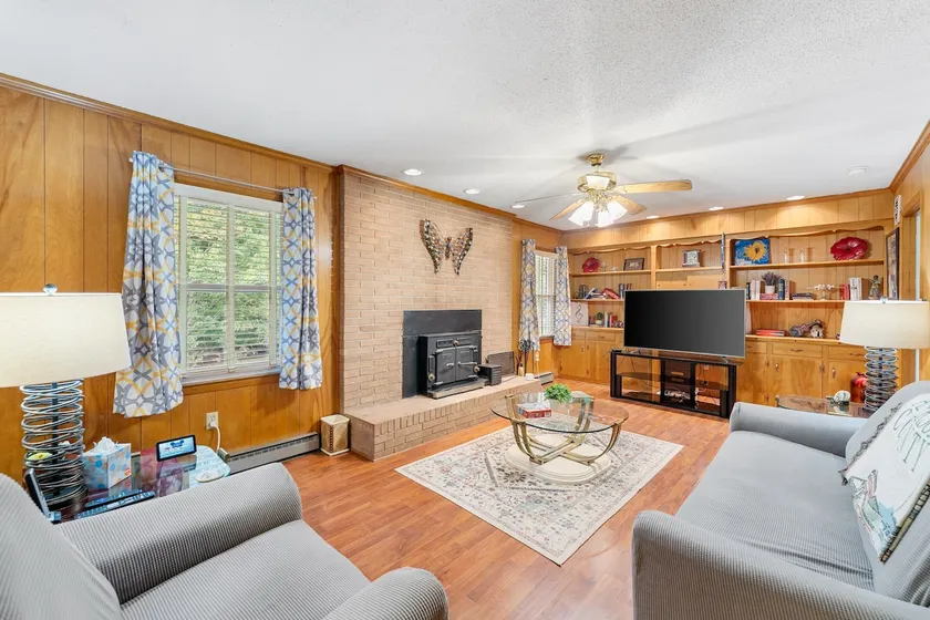 King Beds • Fully Stocked Kitchen • Pups Welcome - Image 1