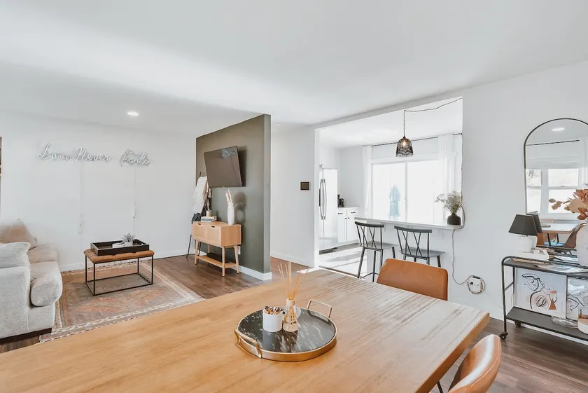 Heart of Suwanee Cottage! - Image 1