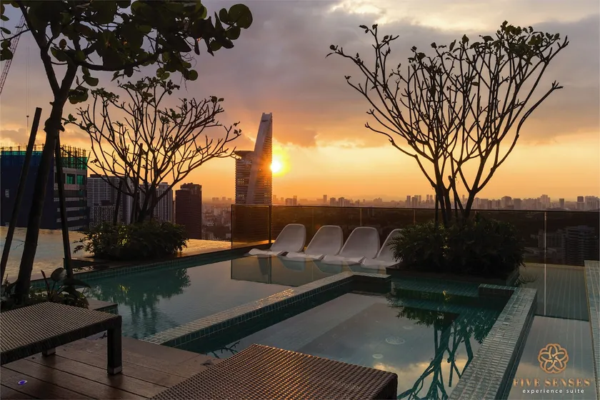 Netflix | Staycation 2 Bedrooms | ViiA KLEC #S1+1 - Image 1