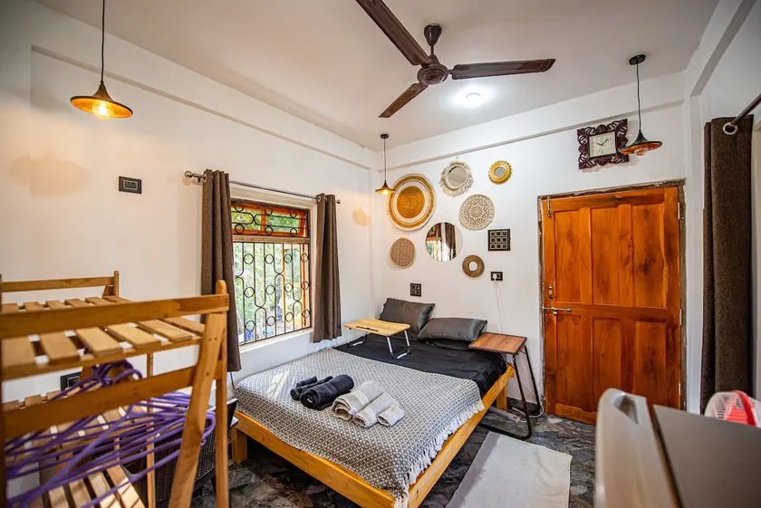 Cool & Peaceful - Studio Apt w/ AC & Fast Wifi. - Image 1