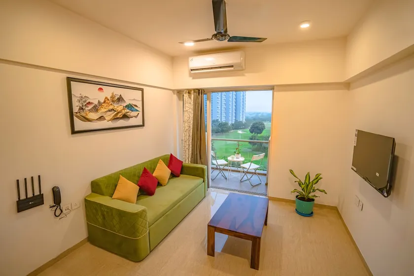 Stunning Golf View Retreat [airbnb lux] - Image 1