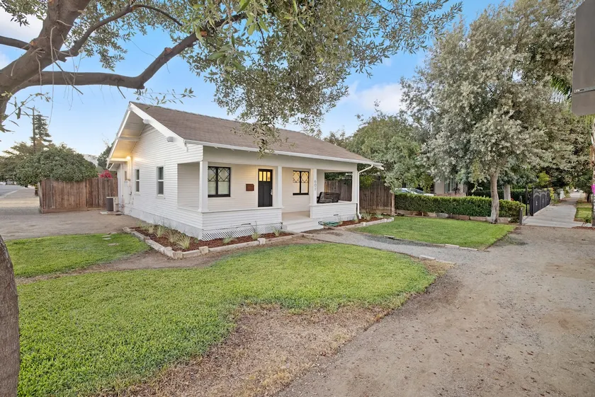 Cute home in Exeter near Sequoia National Park! - Image 1