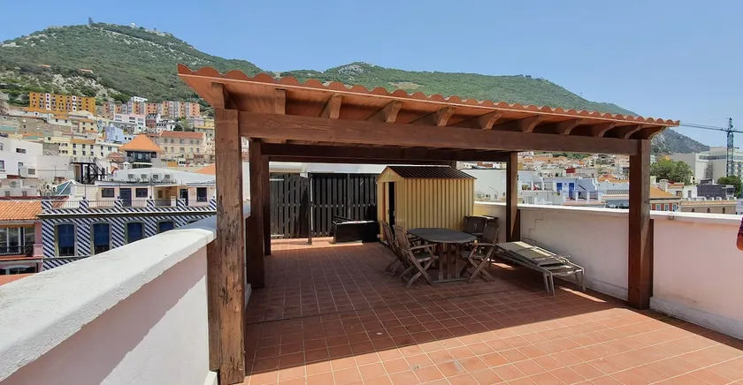 Gibraltar Town Centre Flat with Roof Terrace - Image 1