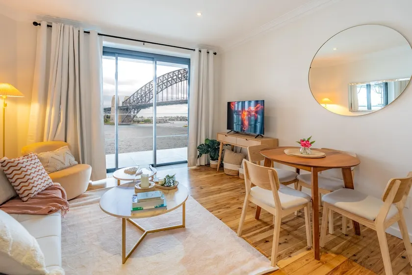 Best Harbour Views & location in Sydney - Image 1