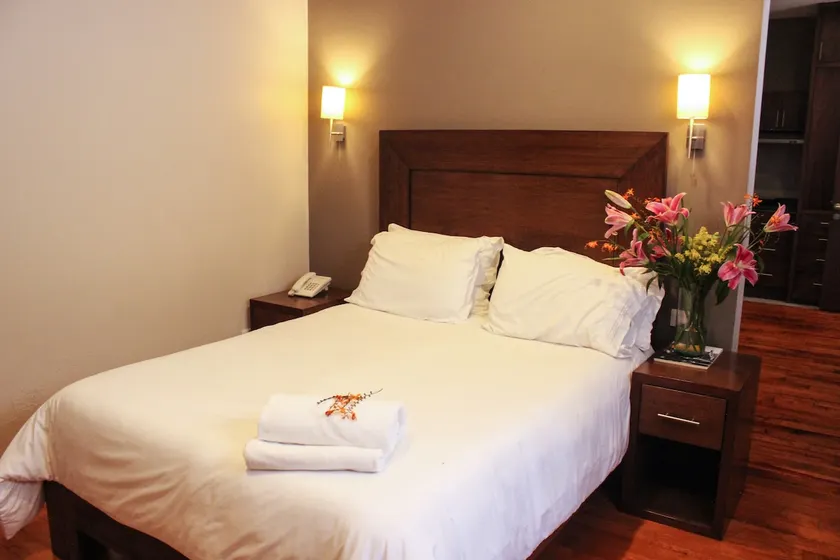 Beautiful and brand new Suites! (S2) - Image 1