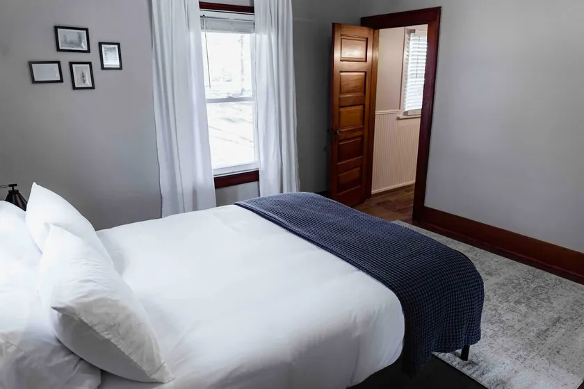 St. Joe 2 bedroom, 2 bath, 1 queen, 2 twin beds - Image 1