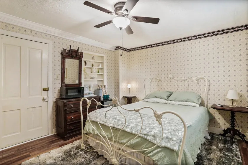 The Garden Suite - Image 1