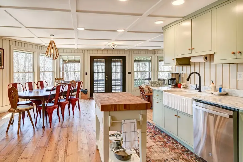 Beautiful Highlands Cabin: Large Game Room, Hot Tub - Image 1