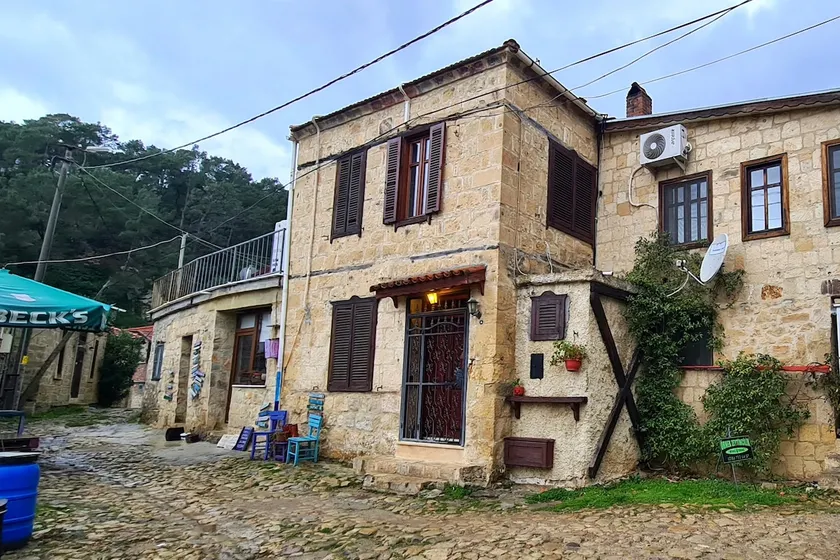 Cozy Duplex Stone House Opening to Yeşilyurt Square - Image 1
