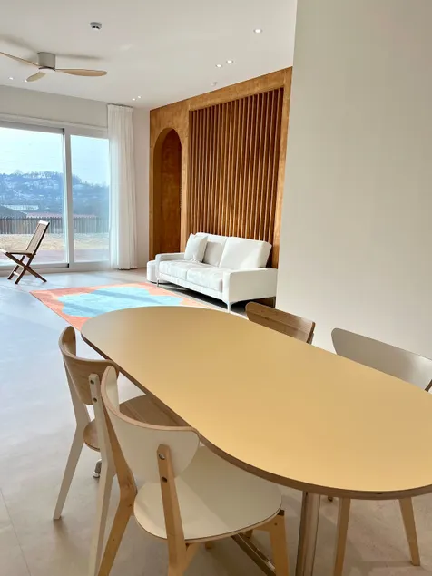 Lemon Woody Home • 10 minutes by car from Cheongju Terminal, Hyundai Connect - Image 1