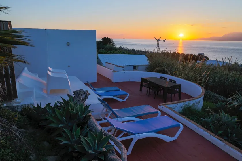 Beach Front Villa Amazing Views - Image 1