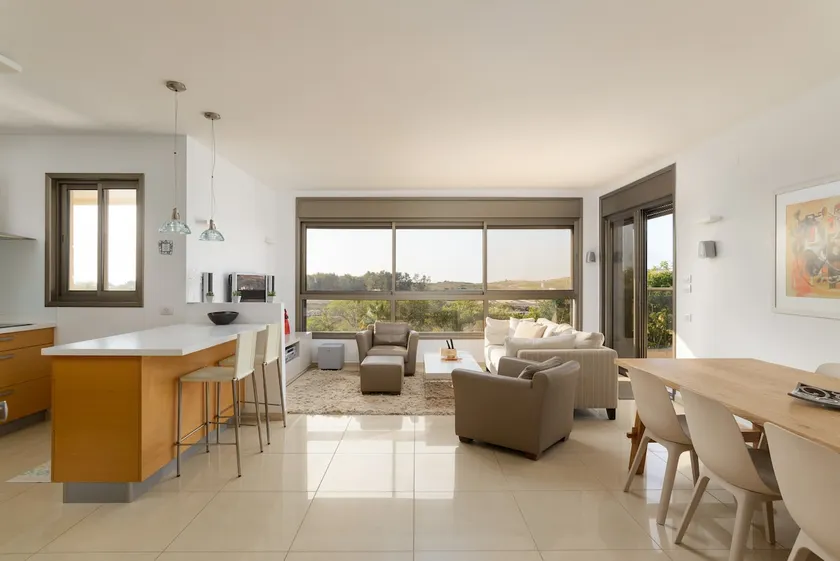 Mamad Comfort & Terrace In Ramat Aviv By Feelhome - Image 1