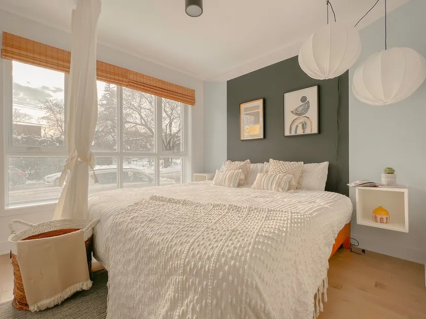 Stylist Boho King&Queen 2BR,DT & Parking - Image 1