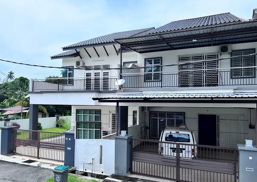 SingBeach holiday house - Image 1