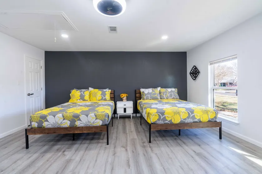 Stylish, Spacious Killeen Hm 4/2 Stay, Work, Play - Image 1