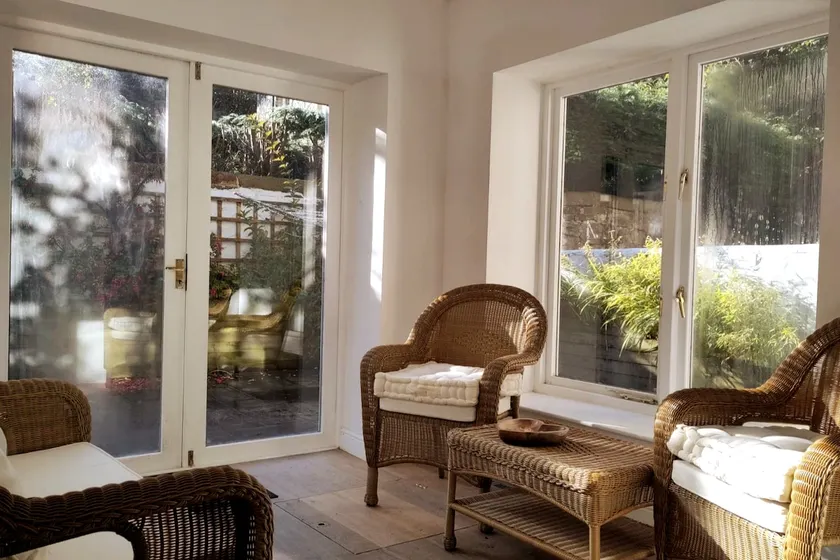 Grand Victorian 4 bed home central Buxton - Image 1