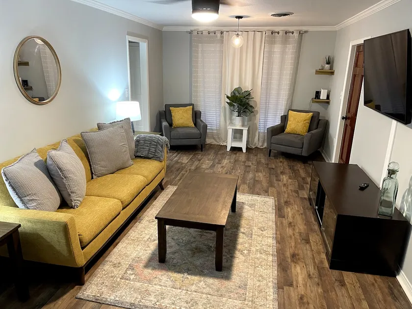 Private Home - Image 1
