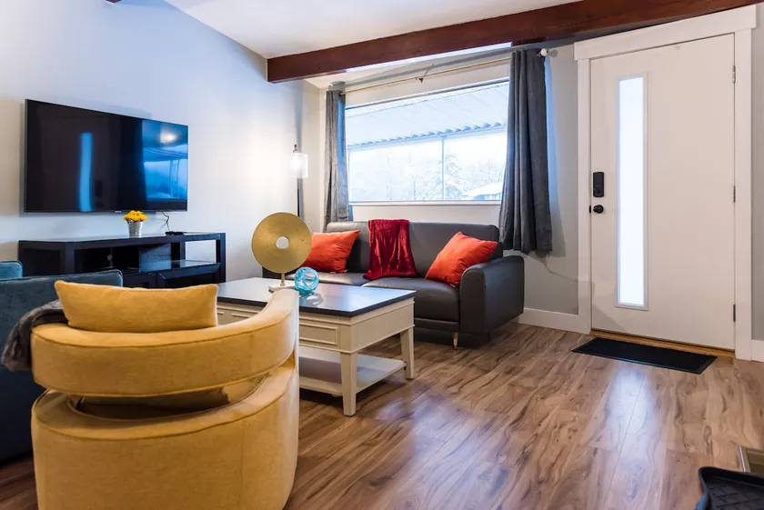 Stylin' Millcreek Getaway & Long Stays Okay /W&D! - Image 1