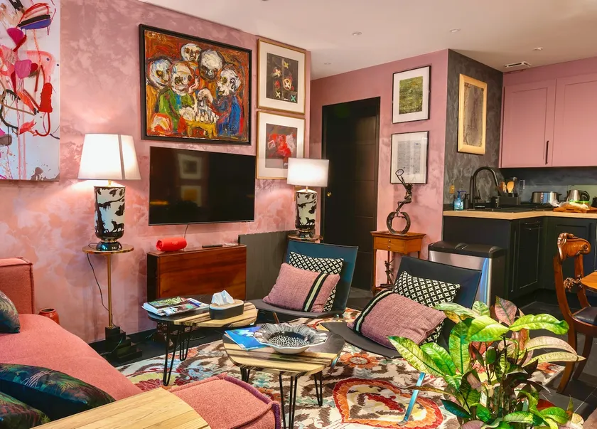 Cozy and arty stay in the Chantilly forest - Image 1
