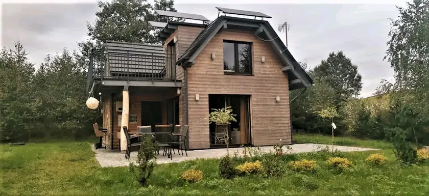 Waterfront house - Image 1