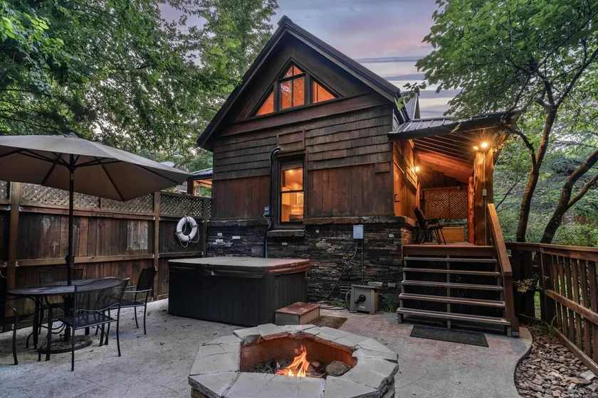The Creekside Cabin - Image 1