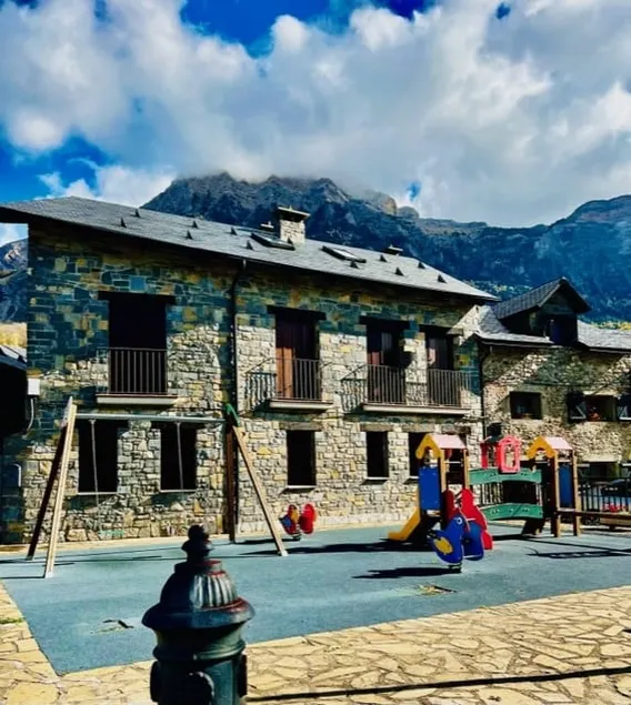 Townhouse ”Las Cumbres de Hoz” - Image 1