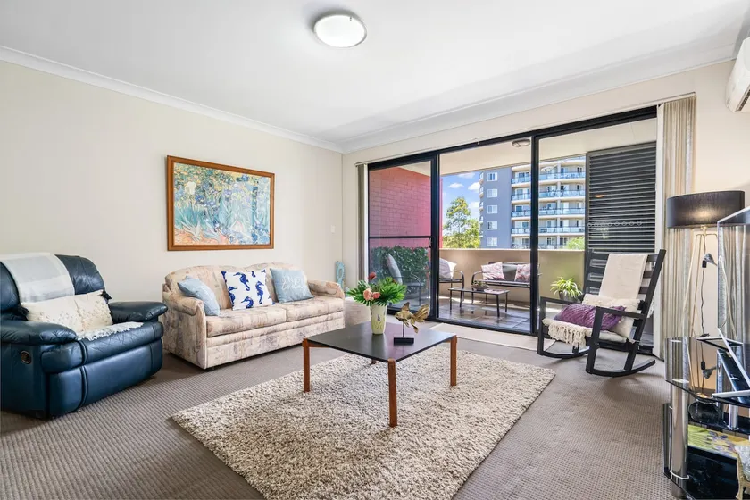 Top floor near hospital, view to Parramatta CBD - Image 1