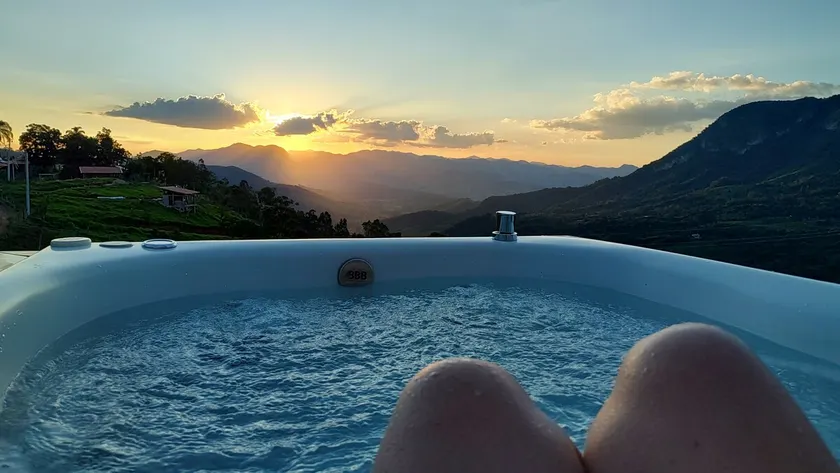 Farmhouse with Jacuzzi, fireplace and amazing view - Image 1
