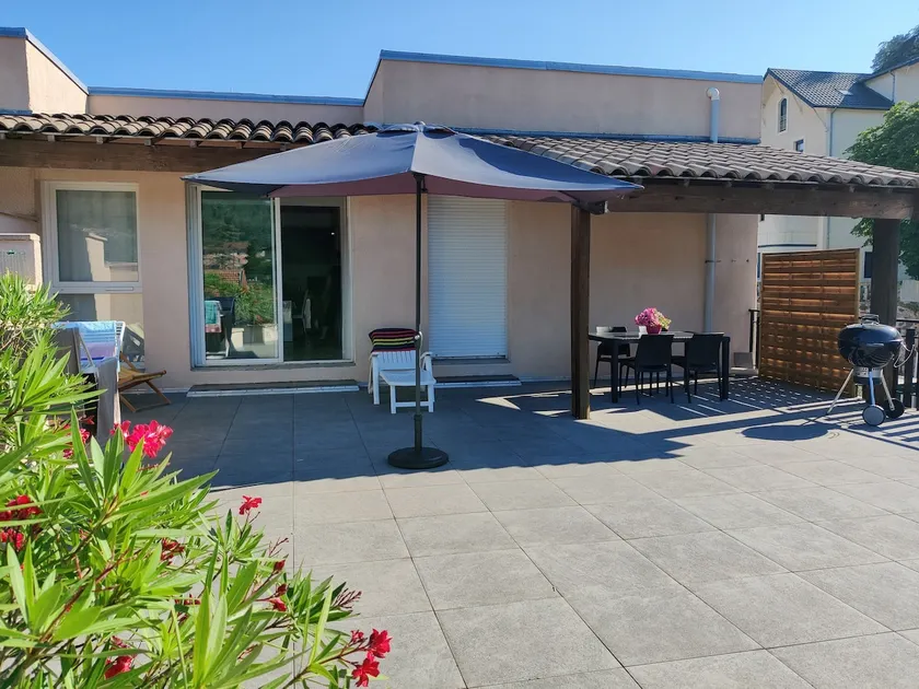 A Vals les Bains, Location F3 - Image 1