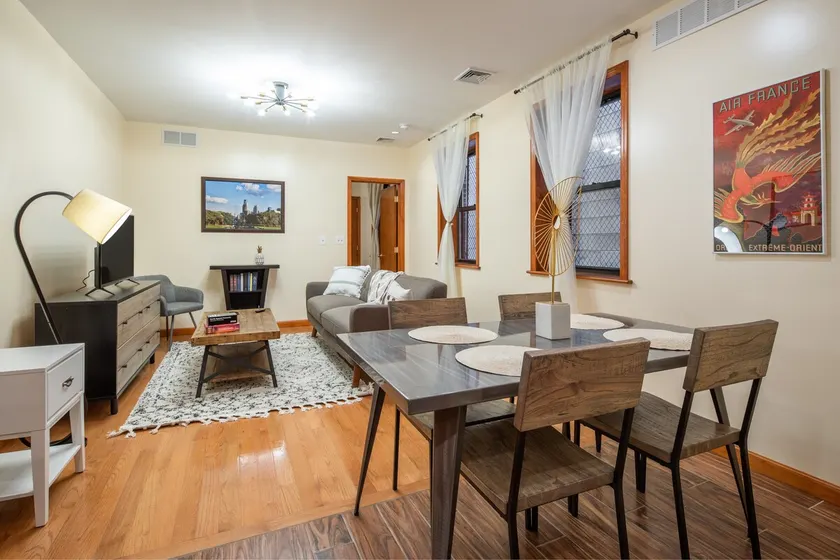 Comfortable 1BR near Downtown - Image 1