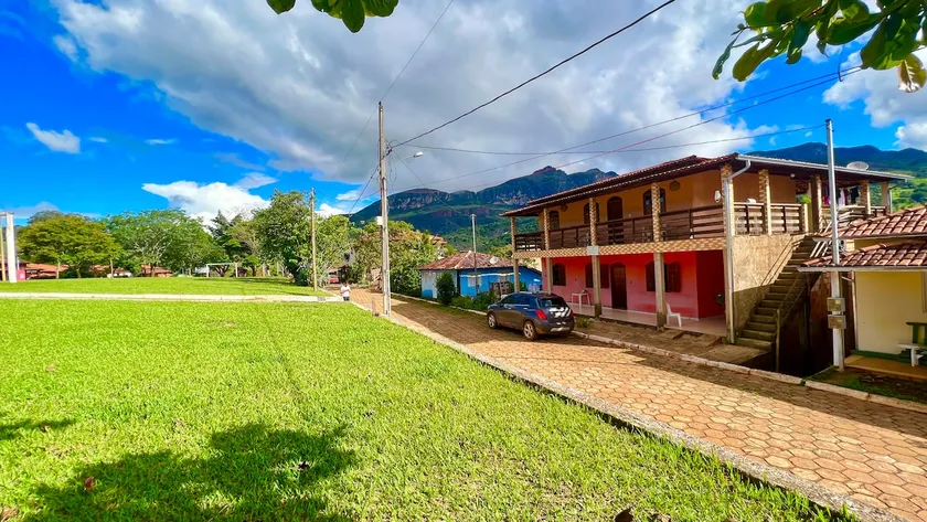 Large house with a view of the Cabeça de Boi Mountains - Image 1