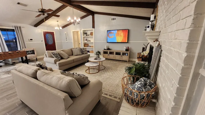 Pine Breeze Haven - Image 1