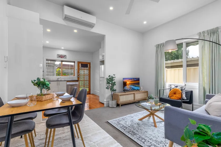 Cosy 2 bedroom house - Image 1