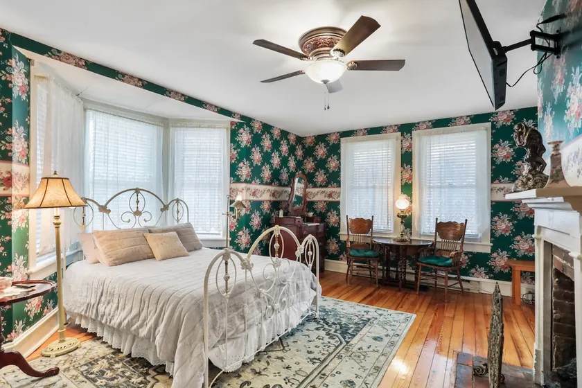 The Parlor Suite - Image 1