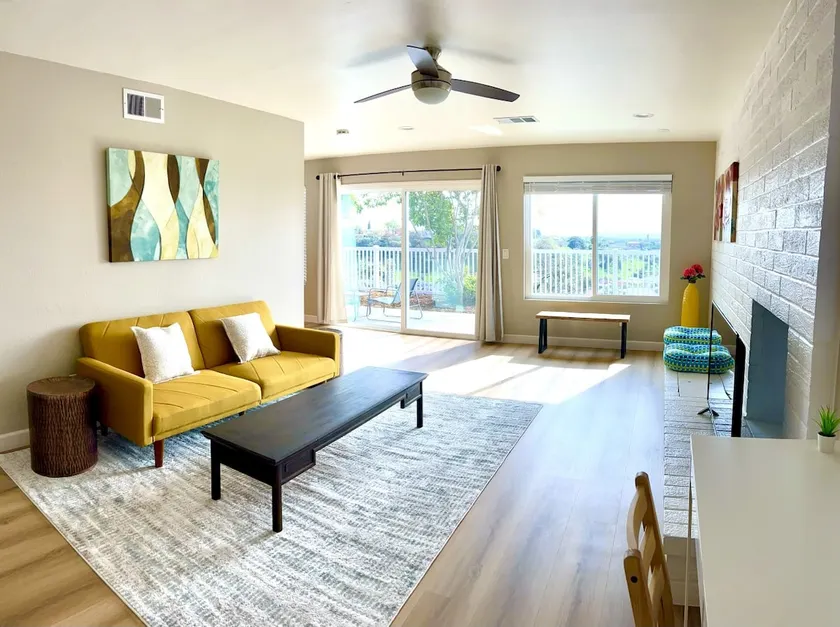 Ocean and Canyon View Home with Modern Amenities - Image 1