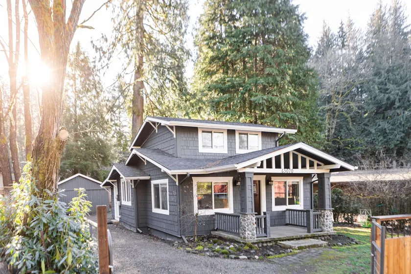 Cozy Cottage w/Firepit + Coffee Station - Image 1
