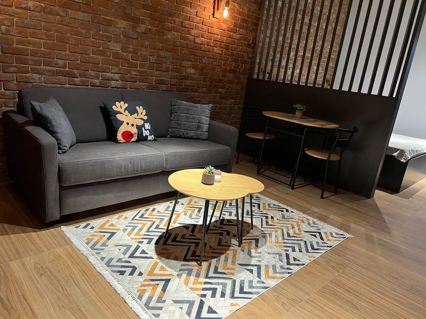 Lake view apartment 2 - Image 1