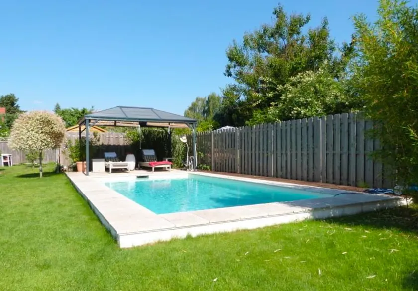Stylish, Cozy Guest House with Terrace & Pool - Image 1