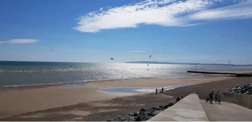 Nollaig Beachside Bliss - Pass the Keys - Image 1