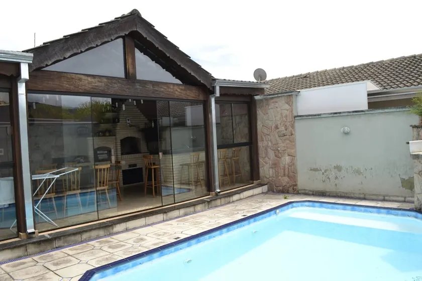 House overlooking Pedra Grande - Image 1