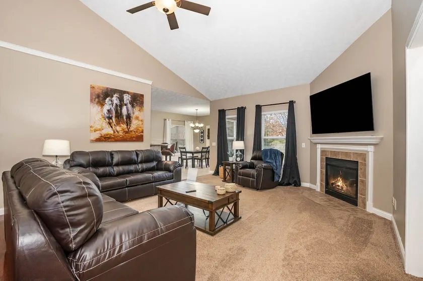 New! Large home in Great suburban neighborhood. - Image 1