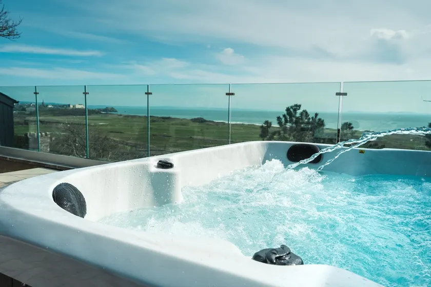 Priory Bay Escapes - Visum - Image 1