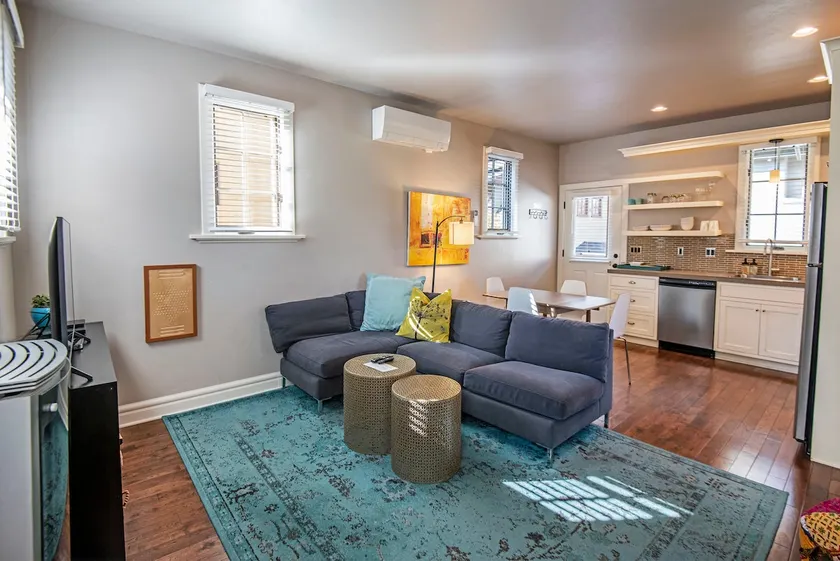 Hip Fun 1 Bed on Bend's Westside - Image 1