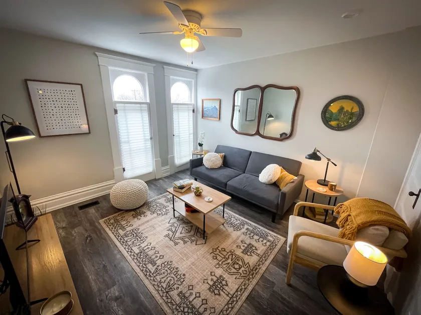 206 1/2 - Modern & Classic Loft by Downtown - Image 1