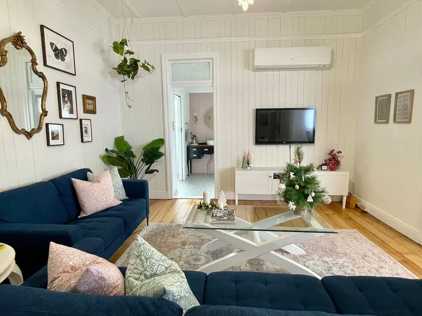Gorgeous Arthouse Queenslander In Ipswich - Image 1