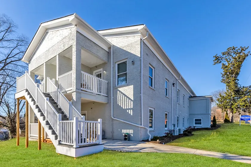 Studio 12 Spacious & Comfortable with a Bonus Room - Image 1